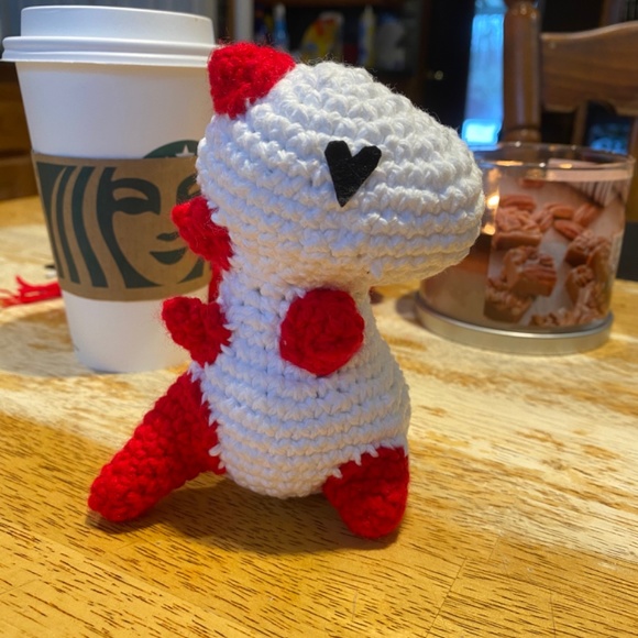 Valentine’s Dino - Picture 5 of 5